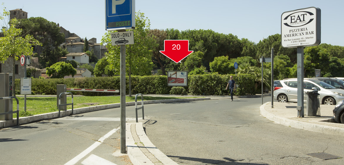 INSEGNA - VITERBO, P.zza Martiri D'Ungheria
