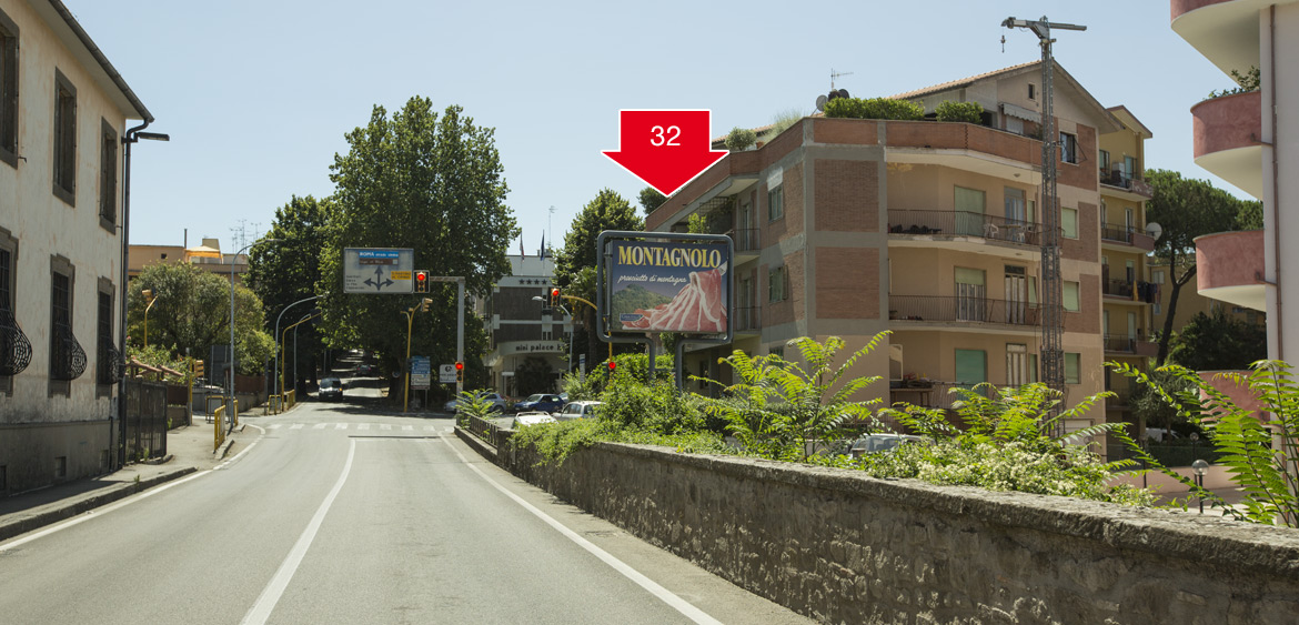 INSEGNA - VITERBO, Via Santa Maria in Gradi